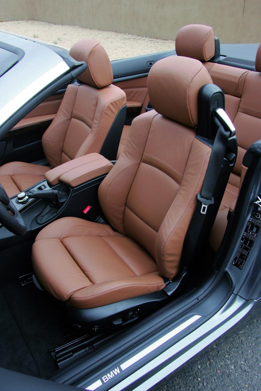  BMW 3-Series Convertible 2007 года  (фото 26 из 239)